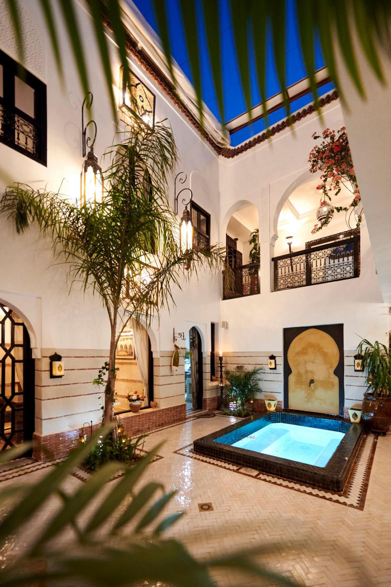 Riad Dar Amanza En Exclusivite Avec 4 Chambres Au Coeur De La Medina Marrakesh Eksteriør billede