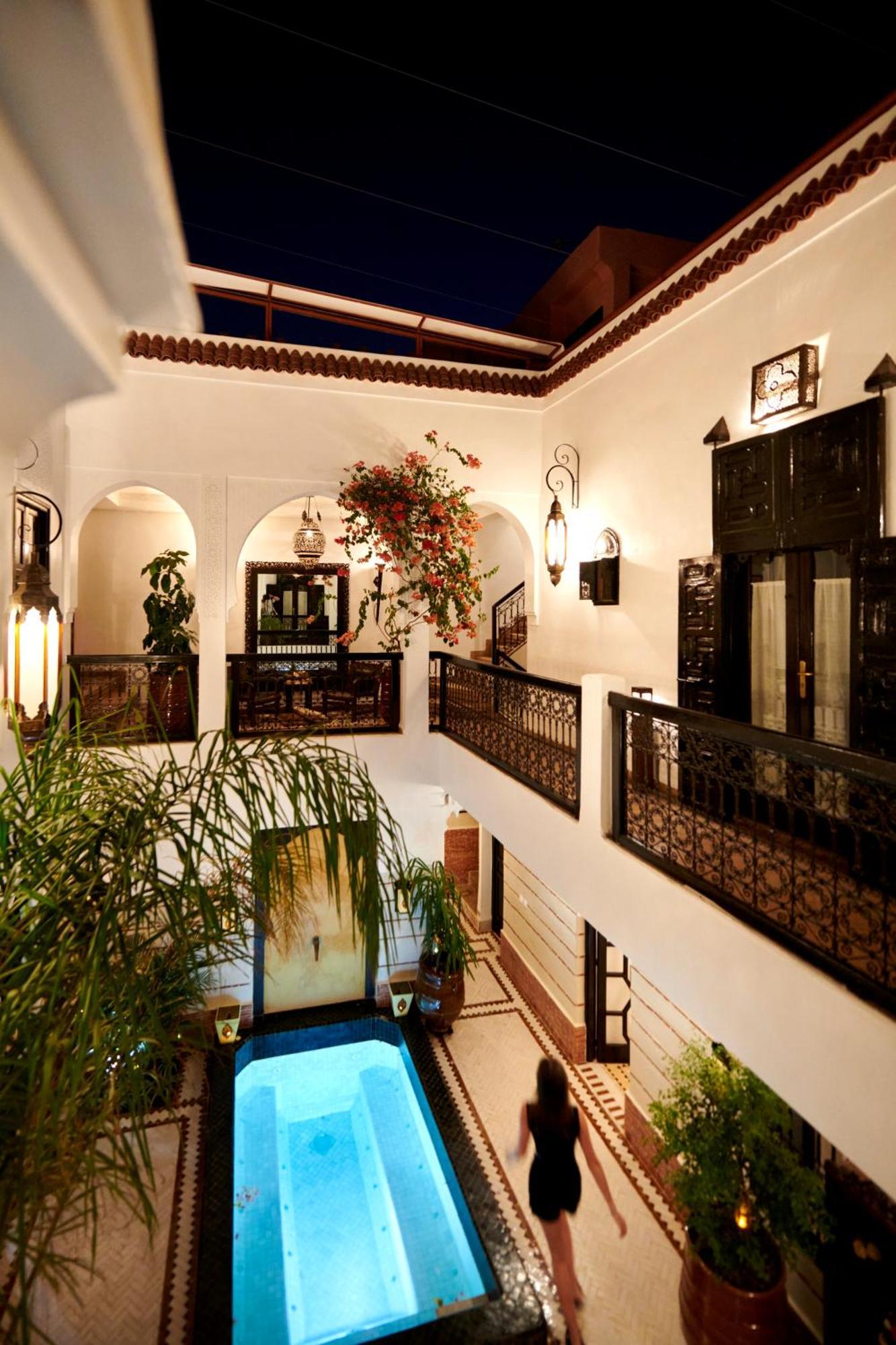 Riad Dar Amanza En Exclusivite Avec 4 Chambres Au Coeur De La Medina Marrakesh Eksteriør billede